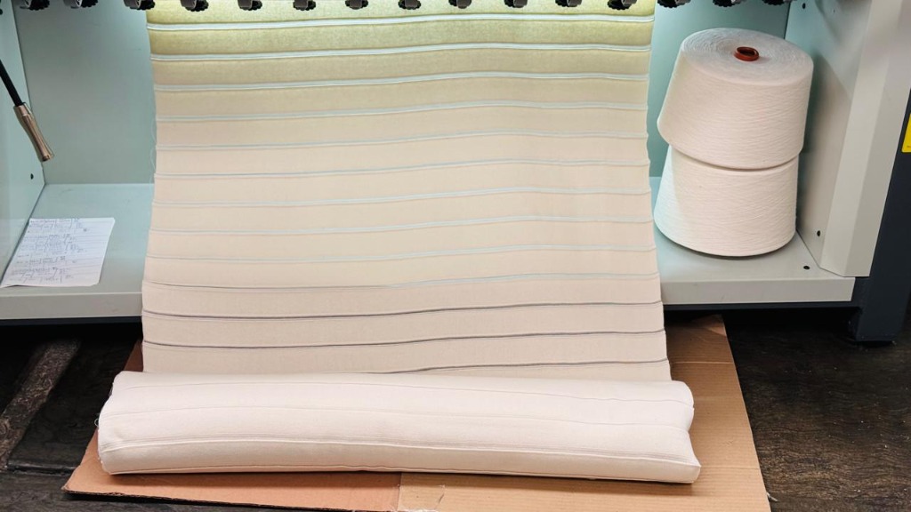 Tejido de punto con hilo del cliente